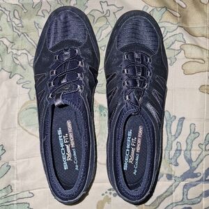 Sketchers Women's 8.5 Sneakers Blue Relaxed Fit Air-Cooled Memory Foam Dark Blue